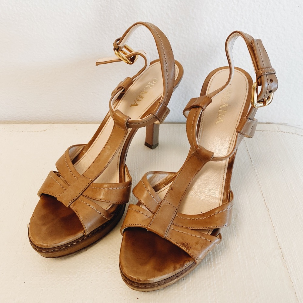 Authenticated Prada Sandal Brown Leather Size 37.5 (6.5) T-Strap Platform Heel.